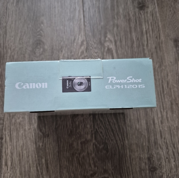 Canon Black Powershot Elph 120 IS in Box With All Paper Work - Picture 5 of 11